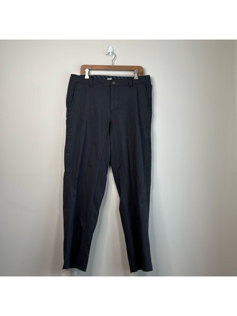 Lululemon Retro Golf Pants Black Grey Pinstripe Size 36
